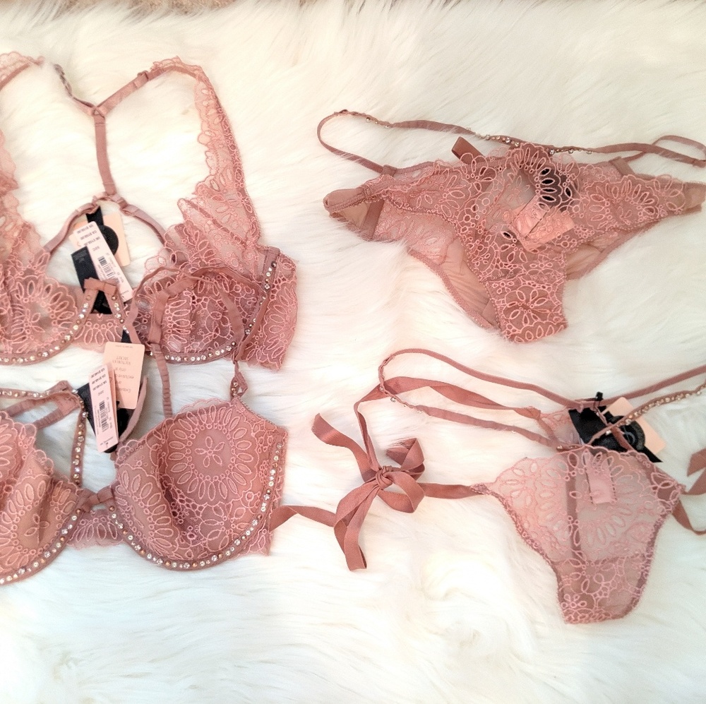 Victoria's Secret Designer Sets 32C/Small